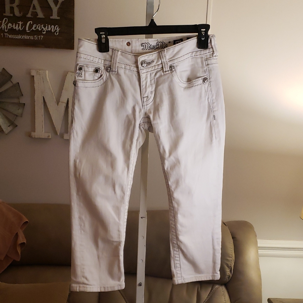 Miss Me Cropped Capri  White Jeans for Women Size 26
